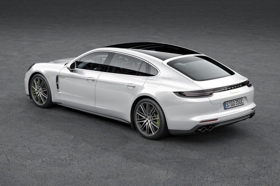  Porsche Panamera 4 E-Hybrid Executive 2016 года  (фото 5 из 21)